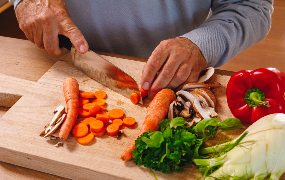 Der nahrhafte Sojabohnen-Eintopf ist durch seine bekömmlichen Zutaten die perfekte Ergänzung in deinem Ernährungsplan.