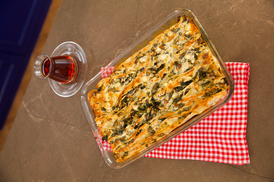 Spinach and Curd Cheese Pastry Squares